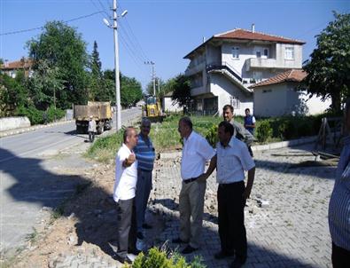 Cami Duvarını Karapürçek Belediyesi Yapıyor