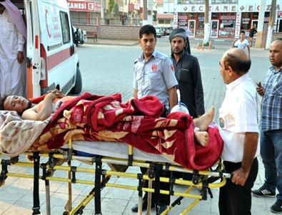Suriyeli 5 Yaralı Akçakale’ye Getirildi
