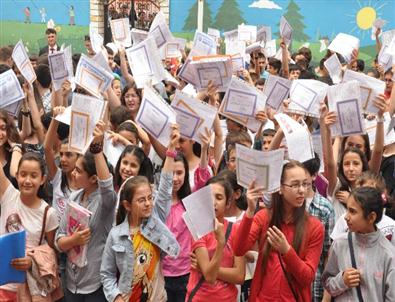 Balıkesir’de Karne Heyecanı