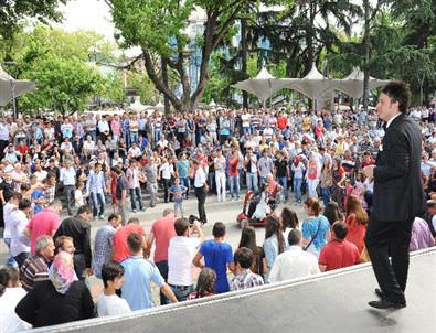 Üniversite Sınavına Girecek Öğrenciler Stres Attı