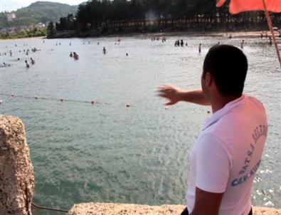 Görme Engelli Denize Girerse