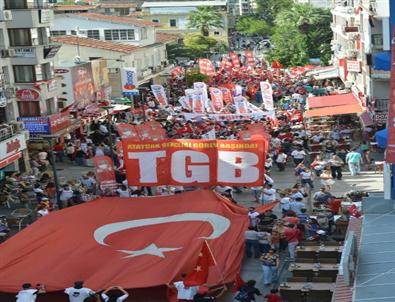 İzmir’de Gezi Parkına Destek Bugün De Sürdü