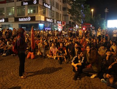 Çanakkale’de Gezi Parkı Protestosu
