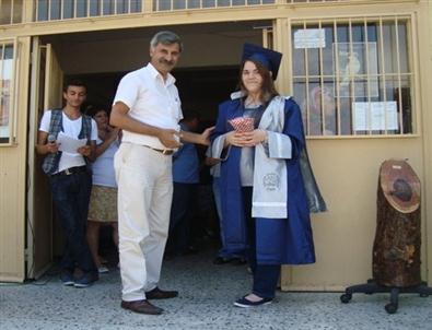 Okul Birincisine Ölüdeniz’de Tatil Ödülü