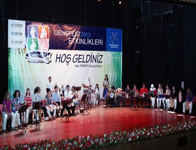 Gençfest’13 İle Hem Eğlendiler Hem Hünerlerini Sergilediler