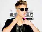 MÜSTEHCEN - Justin Bieber Adam Dövdürttü