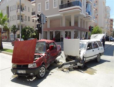 Manavgat’ta Trafik Kazası: 1 Yaralı