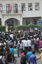 Antalya’da Valilik Binasına Saldırı