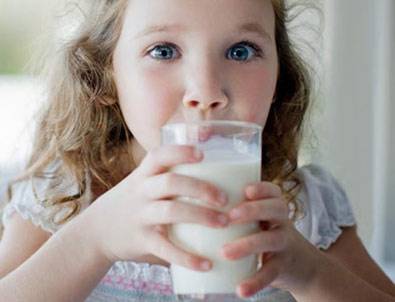 Yaz aylarında çocukların sıvı dengesini koruyun