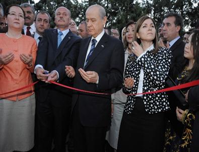 Mhp, Nallıhan’da Okur İle Yola Devam Dedi