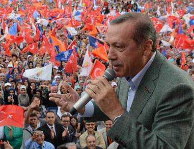 Erdoğan: Zahide Nine'nin eli öpülür