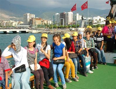 Toplum Destekli Polisten Öğrencilere Gezi
