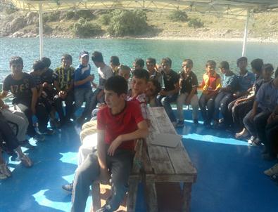 Van Gölü Çocuk ve Gençlik Merkezinin Akdamar Adası Gezisi