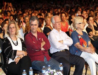 Zülfü Livaneli’den Muhteşem Konser