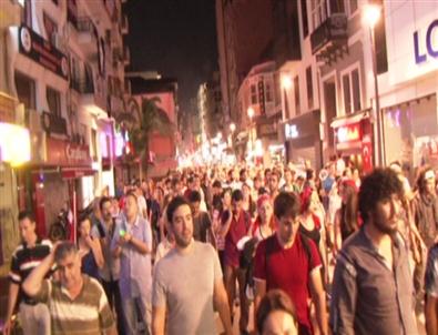 Taksim’de Müdahaleye İzmir’den Tepki