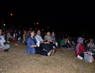 Başkan Bayram Açık Havada Çanakkale 1915 Filmini İzledi