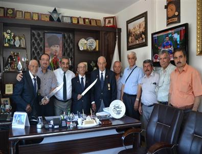 Kale’de Gaziler Kılıçlarını Kuşandılar