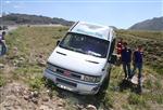 ERCIYES DAĞı - Öğrenci Servisi Şarampole Devrildi: 24 Yaralı
