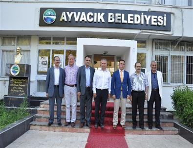 Ak Parti’li İlçe Belediye Başkanları Ayvacık’ta Buluştu