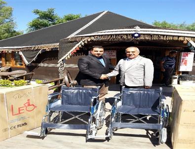 Akder’den Engelli Vatandaşlara Tekerlekli Sandalye