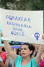 Antalyalı Kadınlardan Tecavüz Protestosu