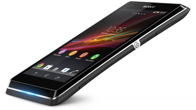 Sony Mobile’ın 'arc' dizaynı geri dönüyor: Xperia L