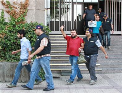 Gezi Parkı Olaylarında 13 Kişi Tutuklandı