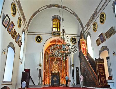 Gençler Hüdavendigar Külliyesi’ni Gezdi