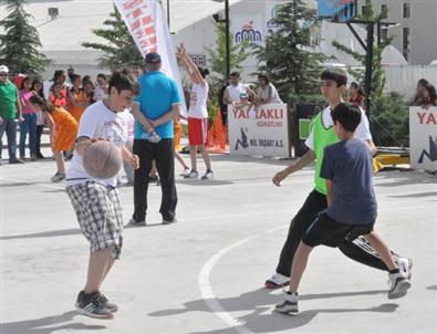 3x3 Sokak Basketbolu Turnuvası Sona Erdi