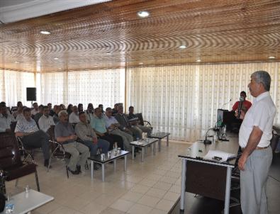 Çiftçilere Arazi Toplulaştırması Hakkında Bilgi Verildi