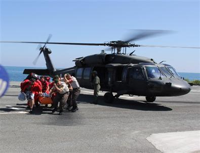 Hasta Askeri Helikopterle Kurtarıldı