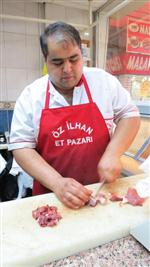 OSMAN ÖZER - Kasaplar Ramazan’da Zam Bekliyor