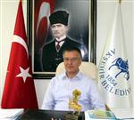 Sanatçılar “altın Eşek” Ödülü İçin Bir Araya Geliyor