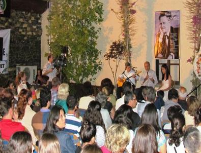 Nazım Hikmet İçin Düzenlenen Gecenin Ardından Gezi Parkı Desteği