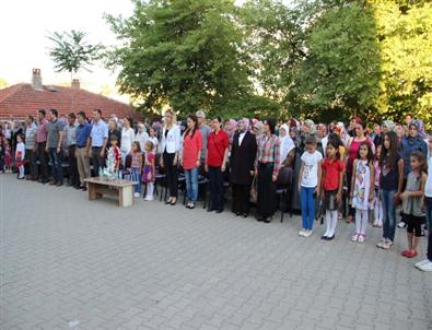 Çan Özer İlkokulu, 52 Mezun Verdi