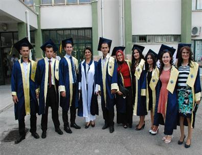 CBÜ Akhisar Yerleşkesinden Mezuniyet Töreni