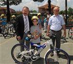 BAYRAKTAR KÖYÜ - Köyde Bisiklet Sevinci