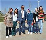 Rektör İnanç, Kazandığı Tazminatı Öğrencilere Burs Olarak Verecek