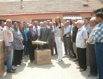 Burhaniye’de Arıcılara Ücretsiz Polen Tuzağı Dağıtıldı