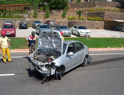 Marmaris’te  Trafik Kazası 5 Kişi Yaralandı