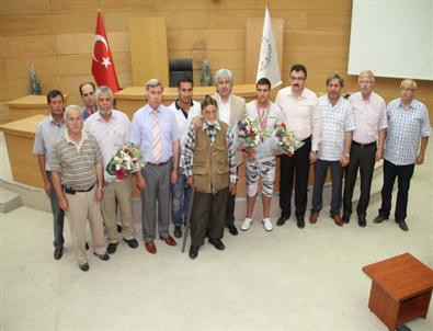 652. Kırkpınar Yağlı Güreşlerinde Akhisarlı Başarılı Güreşçi Takdir Topladı