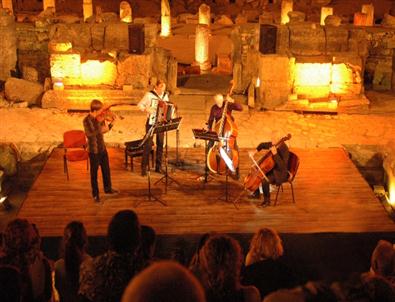 Efes Odeon’da Viyana Miti...