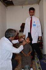 KARAELBISTAN - Suriyeliler Sağlık Kontrolünden Geçirildi