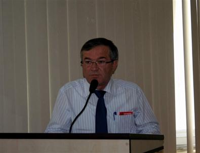 Kars’ta Diğer İllere Göre Yol Çalışmaları Yüzde 50 Geri Kalıyor