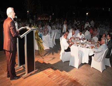 Nilüfer Ailesi İftar Sofrasında Buluştu