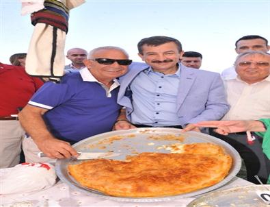 Buca’da Önce Balkan Rüzgarı, Sonra Konser Coşkusu