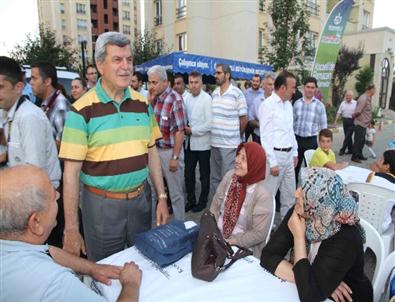 İzmit Kent-2 Sakinleri Hep Beraber İftar Yaptı