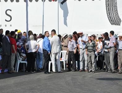 Temel Atma Töreninde Baygınlık Geçirdi