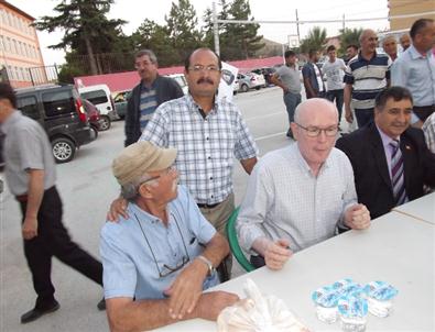 Sey-Der Seyitgazi'de İftar Yemeği Verdi