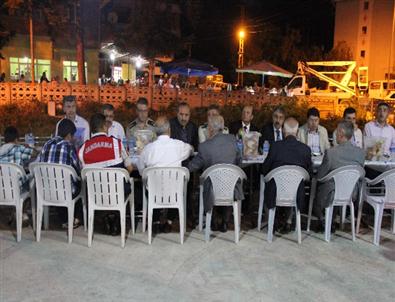 Hasankadı’da Geleneksel Halk İftarı Düzenlendi